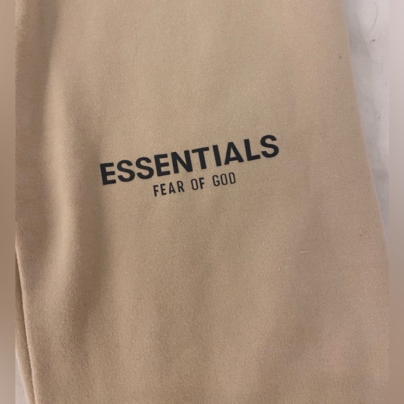 COPY - Essentials sweats - Picture 4 of 5
